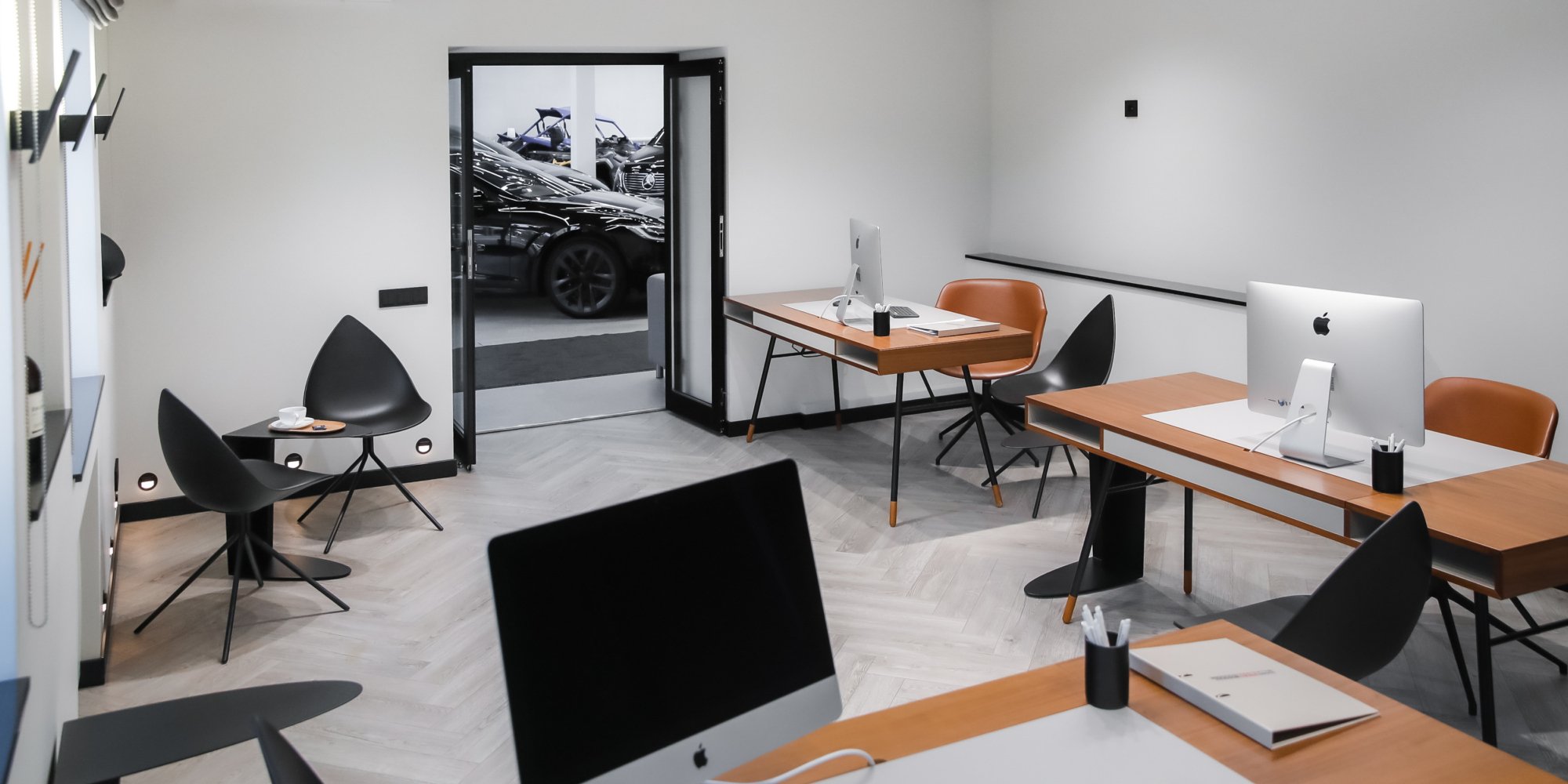 Фотография шоурума Moscow Tesla Club (7 слайд)