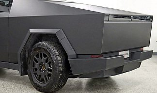 Tesla Cybertruck Cyberbeast темно-серого цвета 2024 года на 20 колёсах фото 5